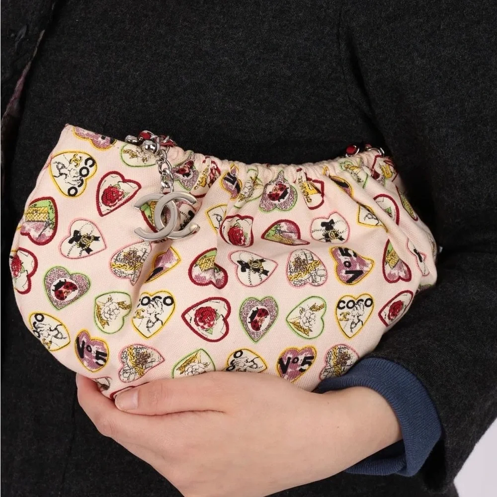 Chanel Heart Print Women's Bag - Cream and Red - Picture 7 of 7